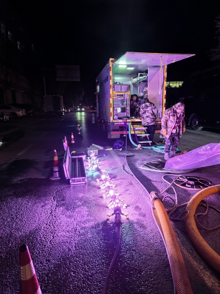 西乡塘管道非开挖修复